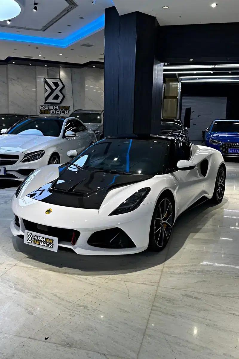 Emira 2022 2.0T L4 First Edition — миниатюра 1