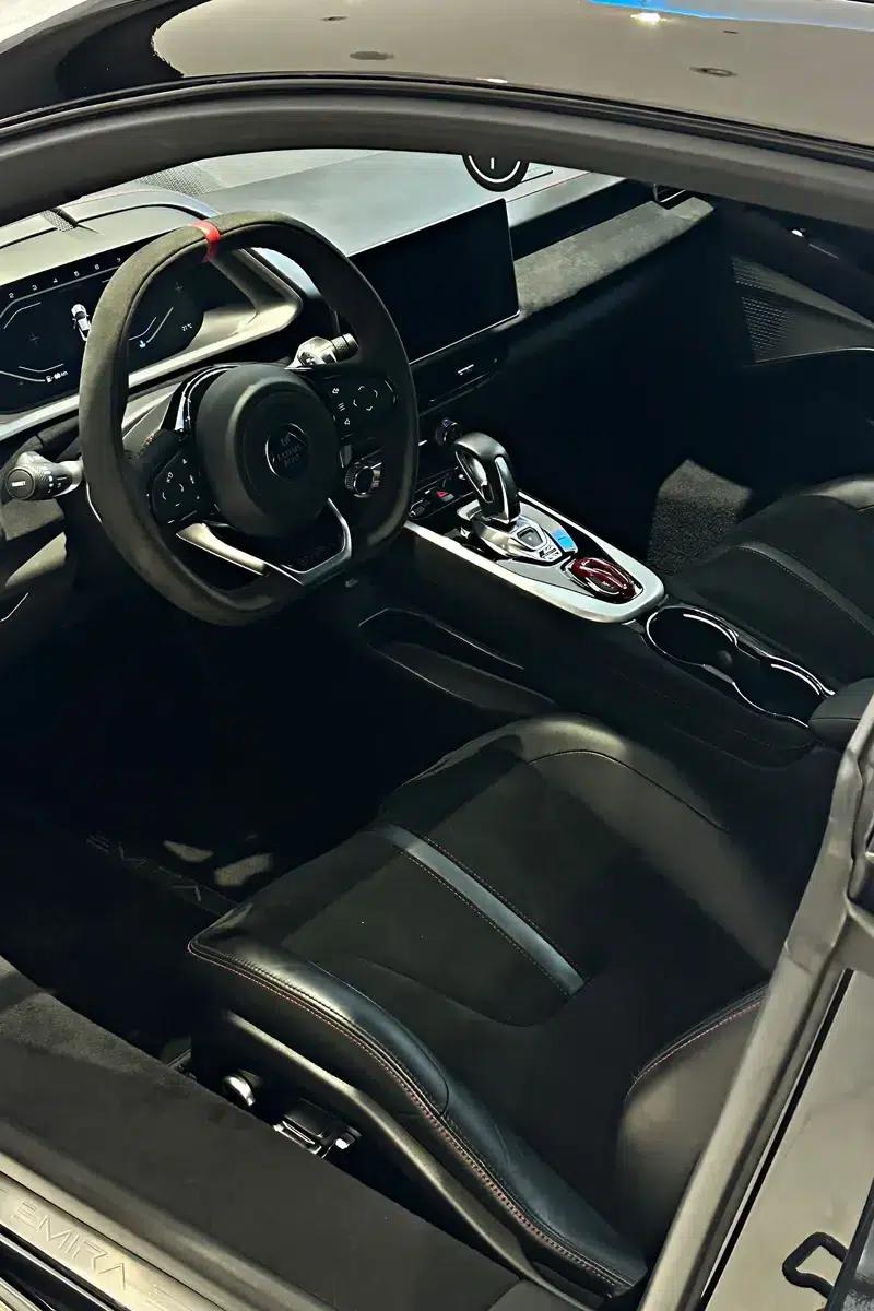 Emira 2022 2.0T L4 First Edition — миниатюра 5