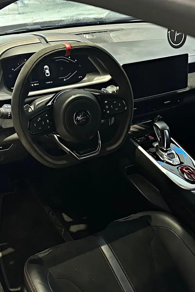 Emira 2022 2.0T L4 First Edition — миниатюра 8