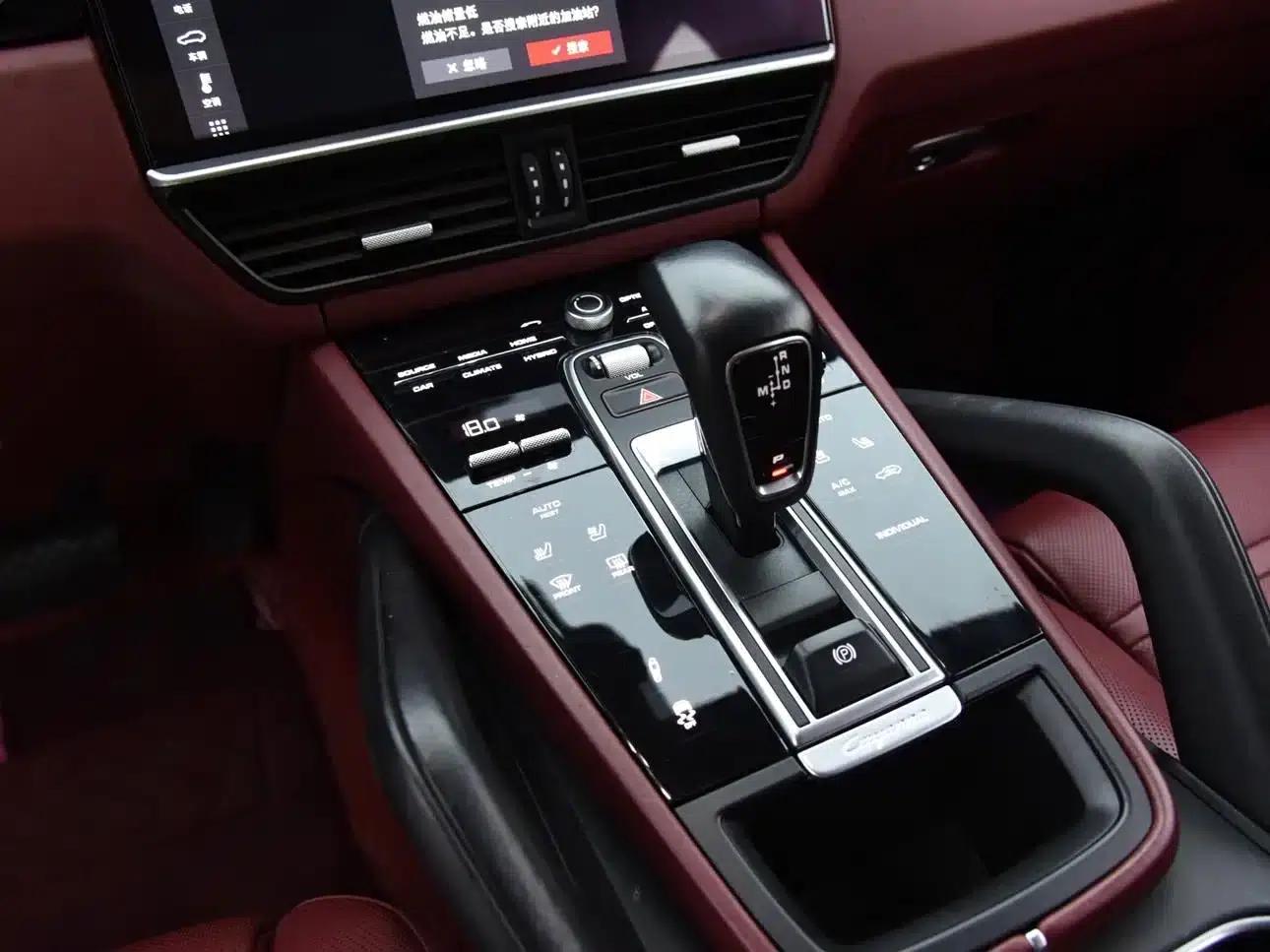 2020 Cayenne E-Hybrid 2.0T — миниатюра 11