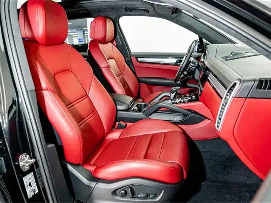 2023 Cayenne E-Hybrid 2.0T Platinum Edition — миниатюра 21