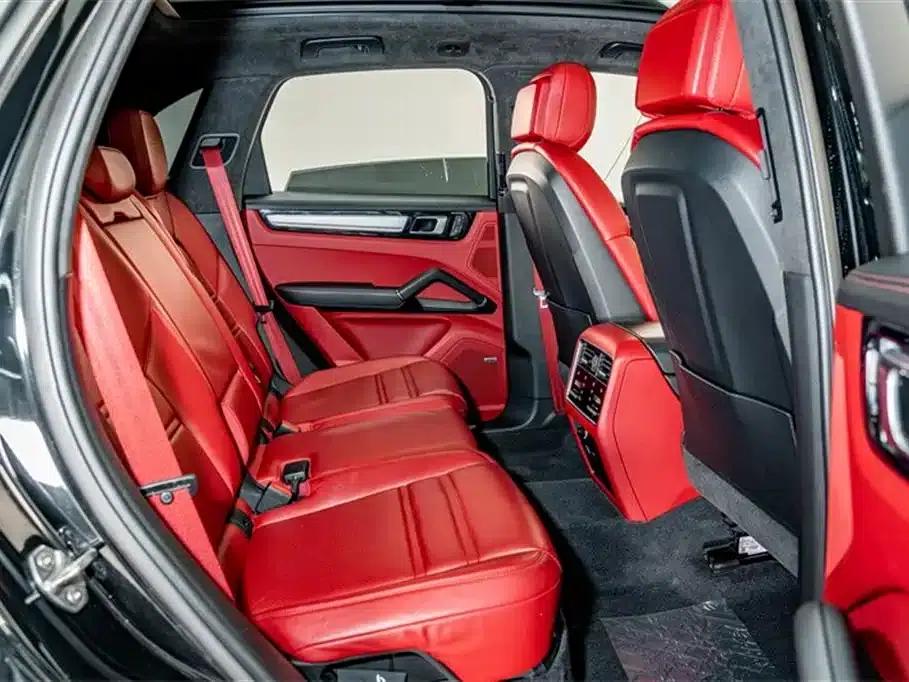2023 Cayenne E-Hybrid 2.0T Platinum Edition — миниатюра 22