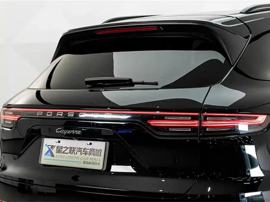 2023 Cayenne E-Hybrid 2.0T Platinum Edition — миниатюра 8