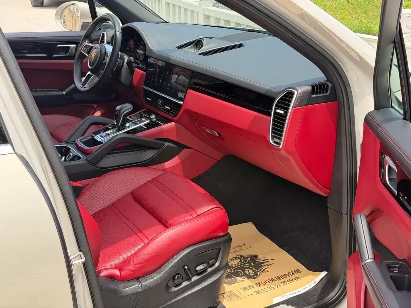 2022 Cayenne E-Hybrid 2.0T Platinum Edition — миниатюра 18