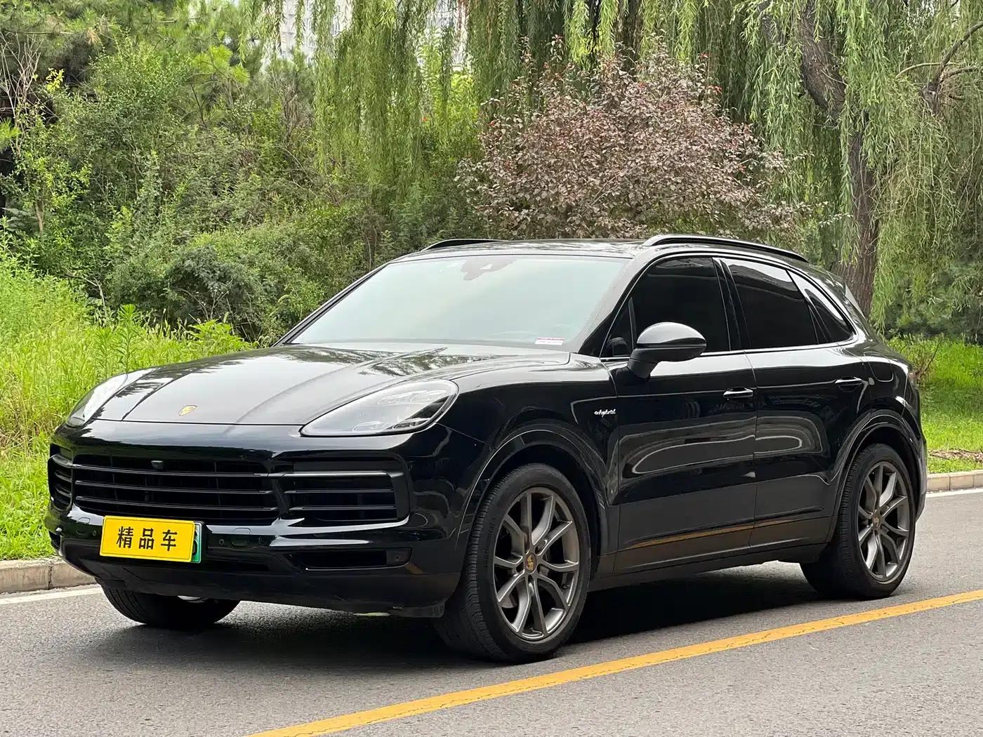 2023 Cayenne E-Hybrid 2.0T — миниатюра 1