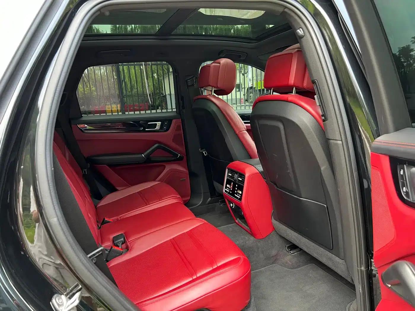 2023 Cayenne E-Hybrid 2.0T — миниатюра 20