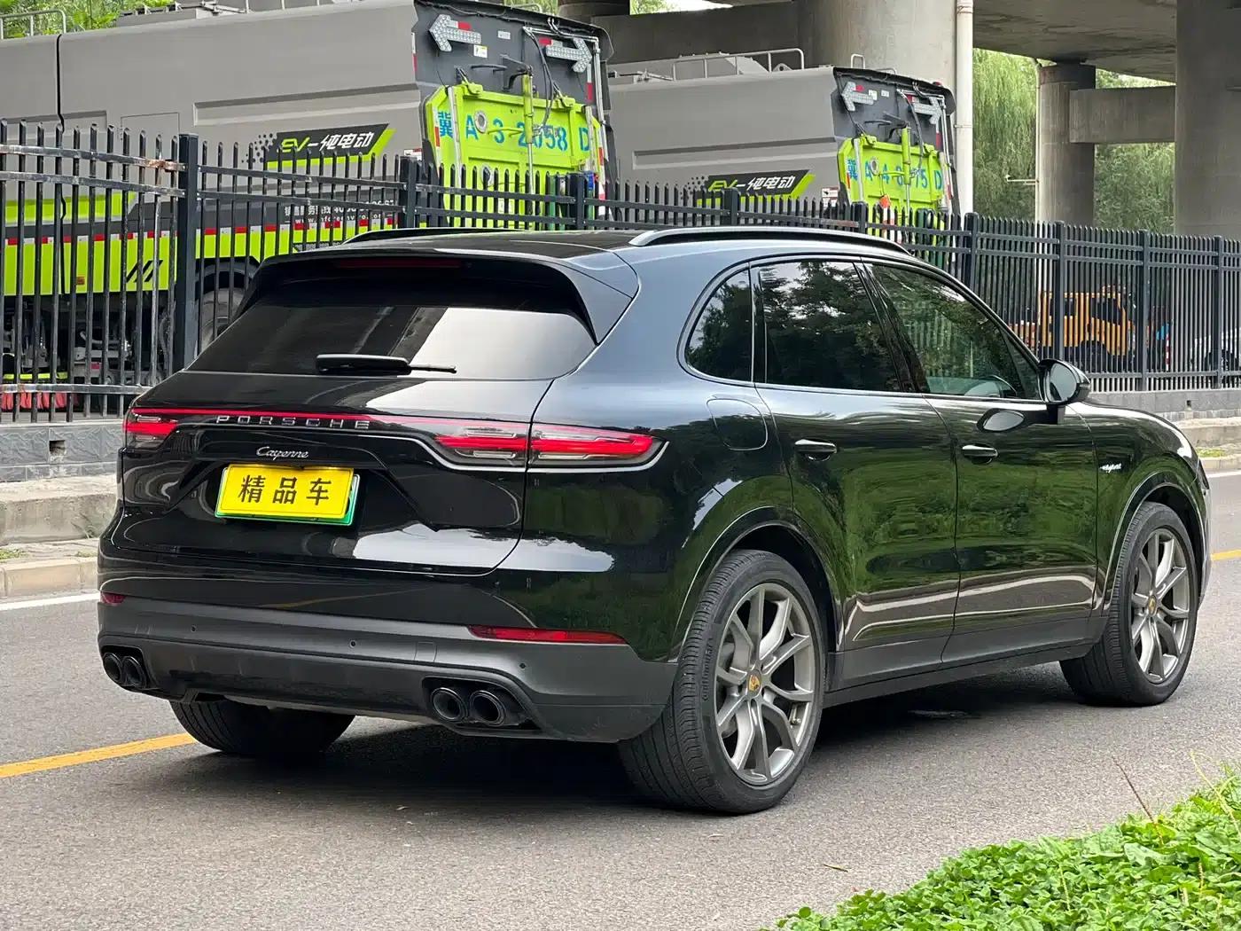 2023 Cayenne E-Hybrid 2.0T — миниатюра 8