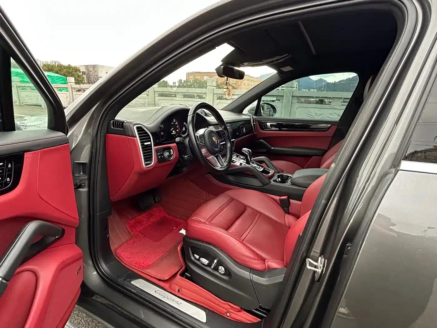 2021 Cayenne E-Hybrid 2.0T — миниатюра 3