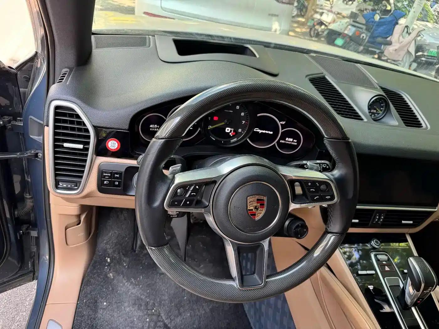 2019 Cayenne E-Hybrid 2.0T — миниатюра 3