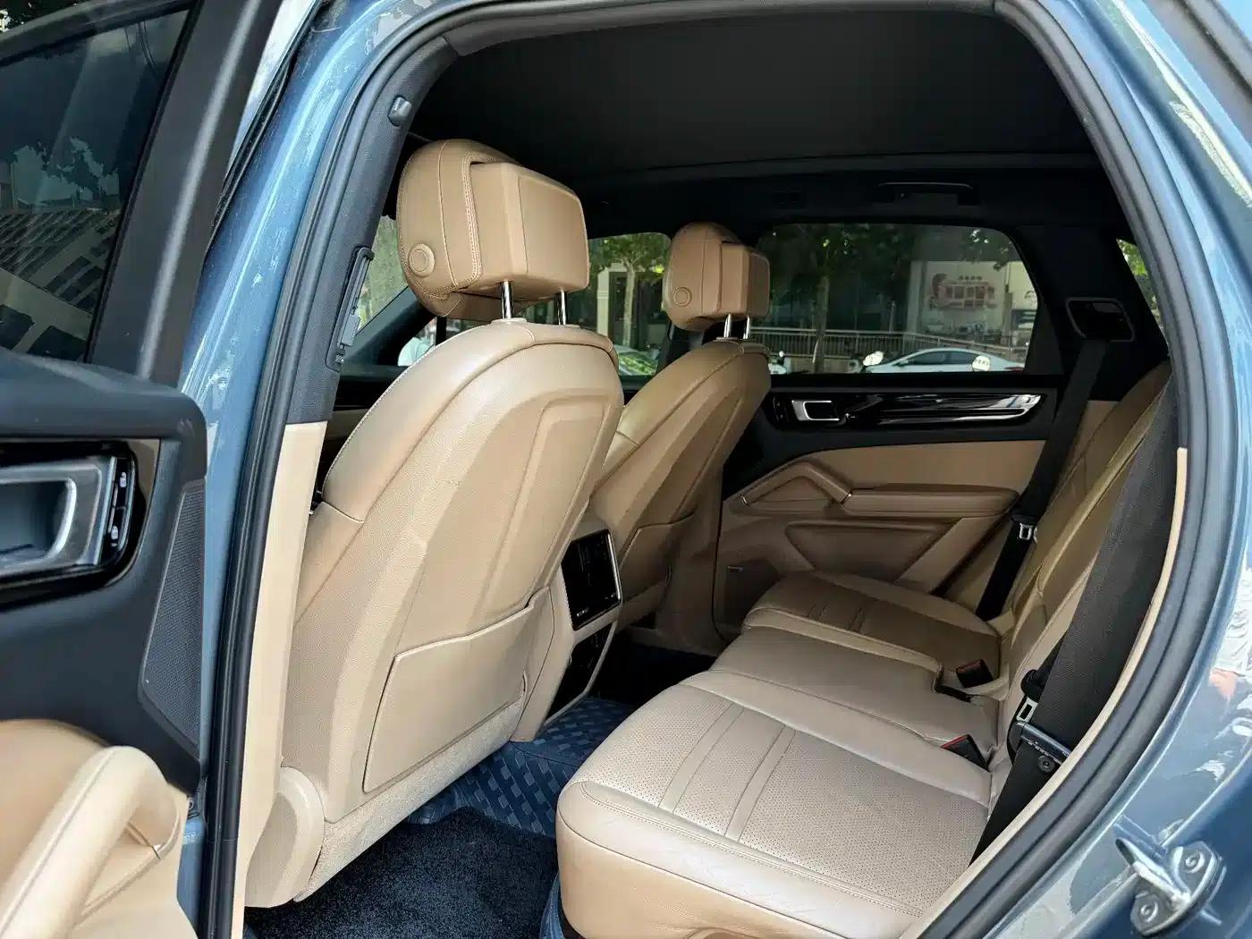 2019 Cayenne E-Hybrid 2.0T — миниатюра 6