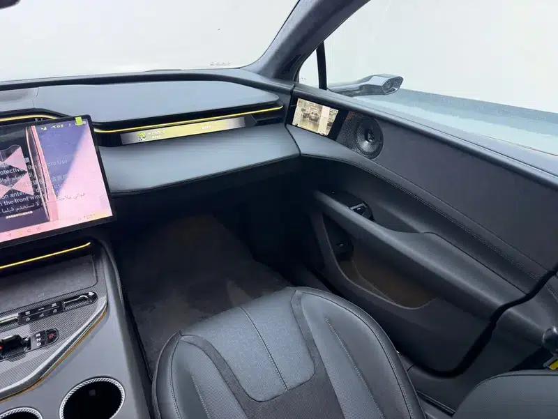 2025 Emeya 600 Luxury Edition — миниатюра 17