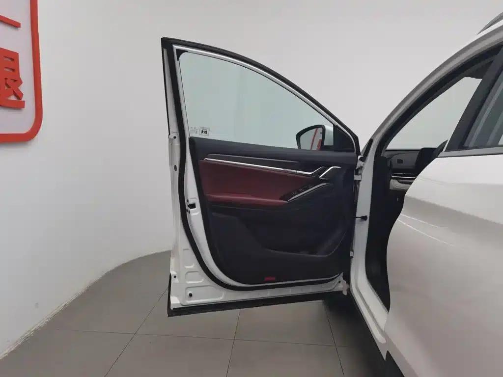 Sihao QX 2021 300T DCT Luxury Intelligent Connected Edition — миниатюра 8