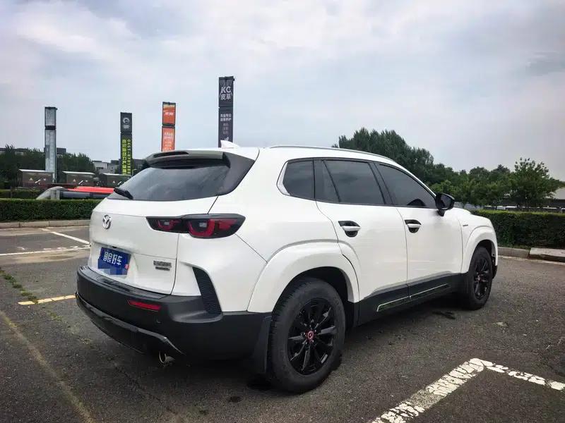 Mazda CX-50 2023 2.0L Automatic Comfort Edition — миниатюра 6