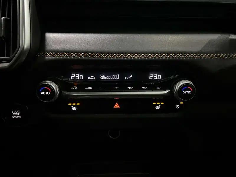 Mazda CX-50 2023 2.0L Automatic Comfort Edition — миниатюра 12