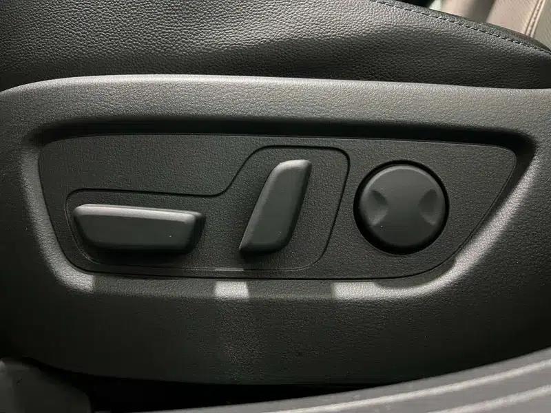 Mazda CX-50 2023 2.0L Automatic Comfort Edition — миниатюра 17