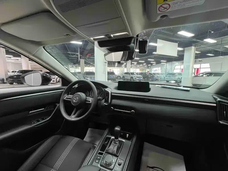 Mazda CX-50 2023 2.0L Automatic Leading Edition — миниатюра 21