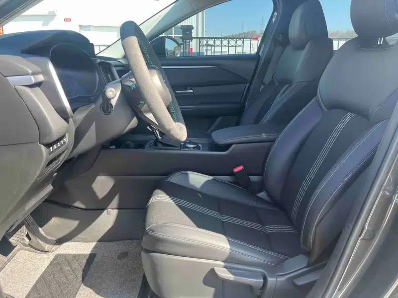 Mazda CX-50 2023 2.0L Automatic Leading Edition — миниатюра 21