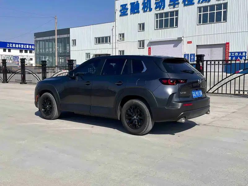 Mazda CX-50 2023 2.0L Automatic Leading Edition — миниатюра 5
