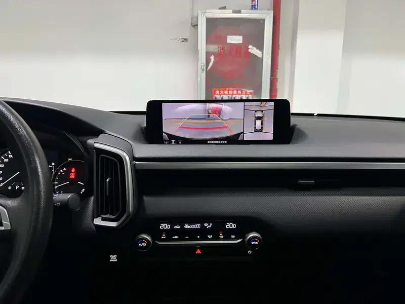 Mazda CX-50 2023 2.0L Automatic Leading Edition — миниатюра 13