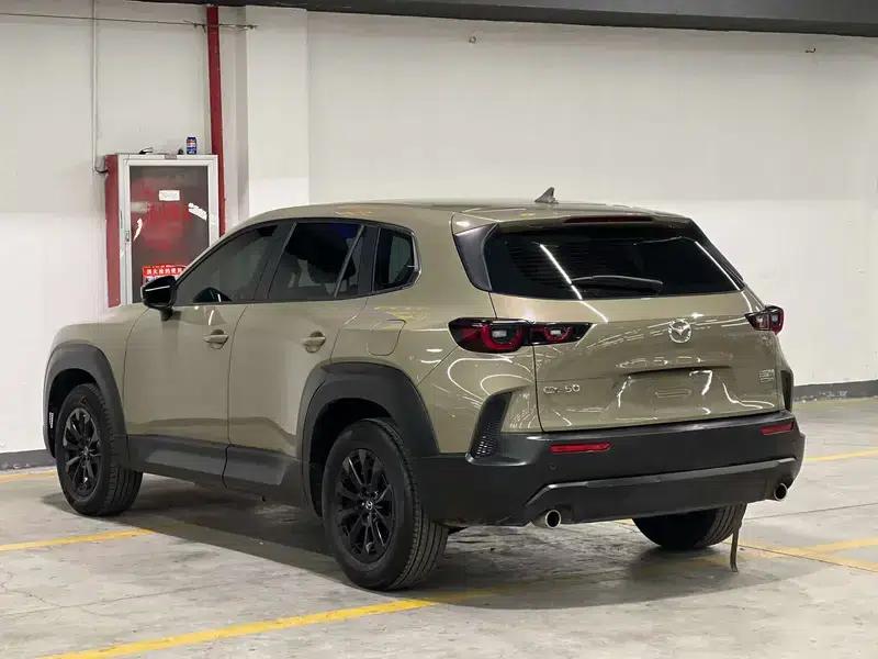 Mazda CX-50 2023 2.0L Automatic Leading Edition — миниатюра 4