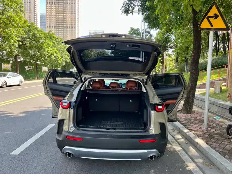 Mazda CX-50 2023 2.5L Automatic Premium Edition — миниатюра 12