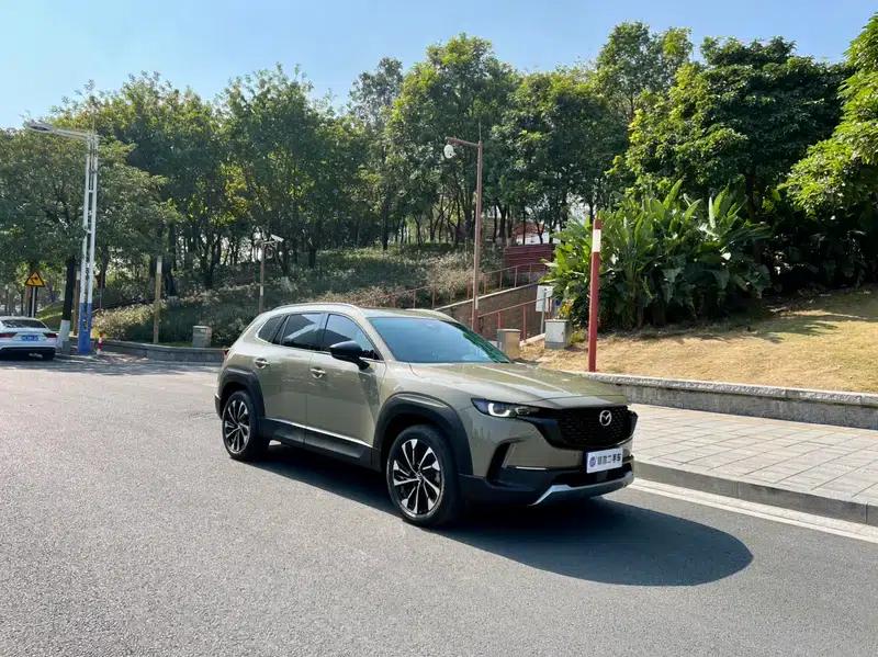 Mazda CX-50 2023 2.5L Automatic Premium Edition — миниатюра 26