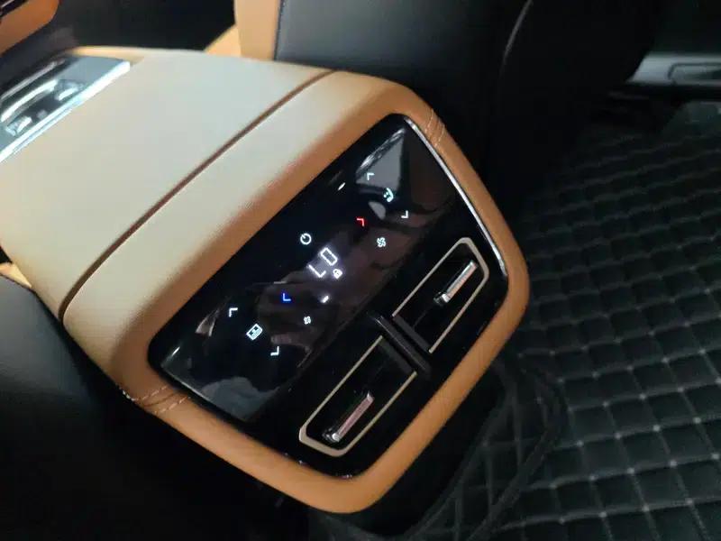 Mazda EZ-6 2024 Extended Range 200 Smart Edition — миниатюра 18
