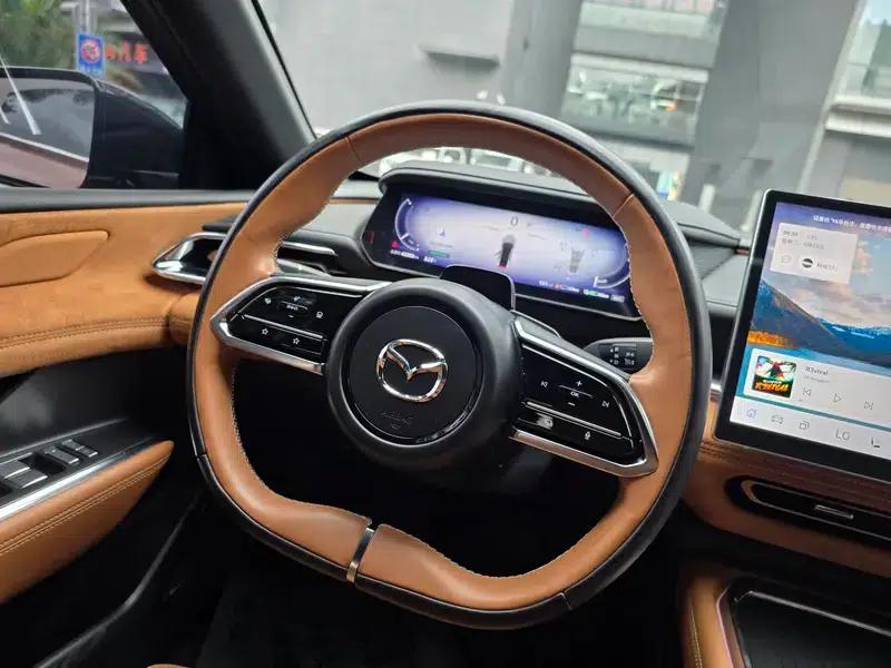 Mazda EZ-6 2024 Extended Range 200 Smart Edition — миниатюра 35