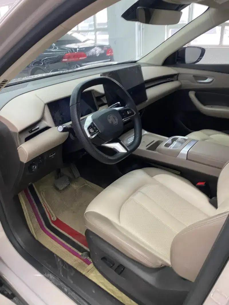 MG ES5 2025 525max Rear-Wheel Drive Intelligent Driving Edition — миниатюра 10