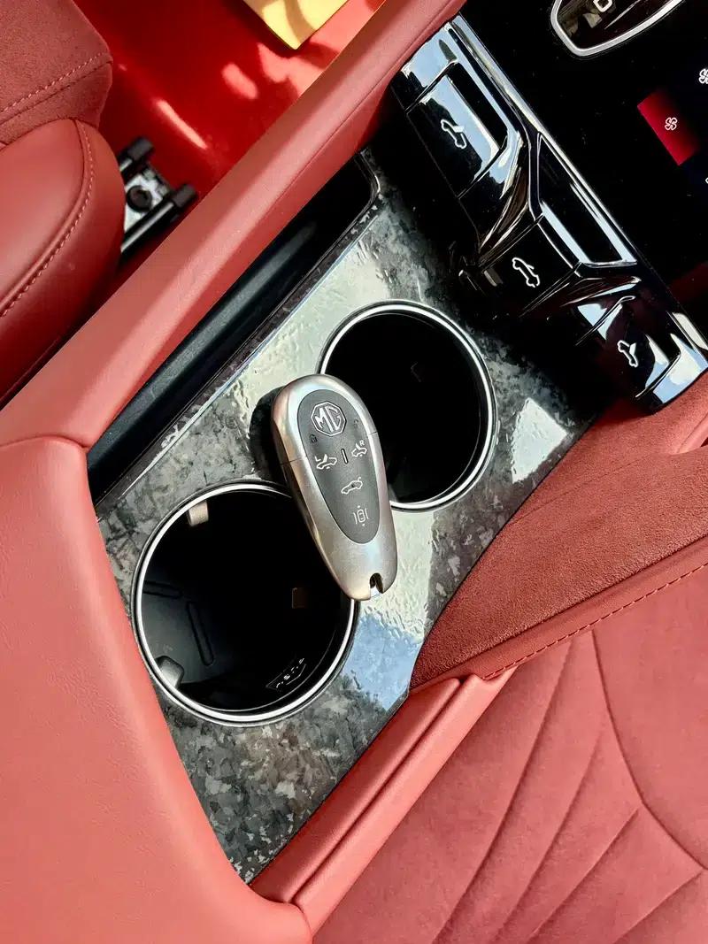 2024 MG Cyberster 580km/h Superb Edition — миниатюра 12