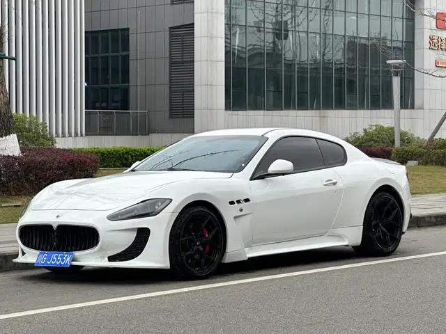 GranTurismo 2013 4.7L Sport F1