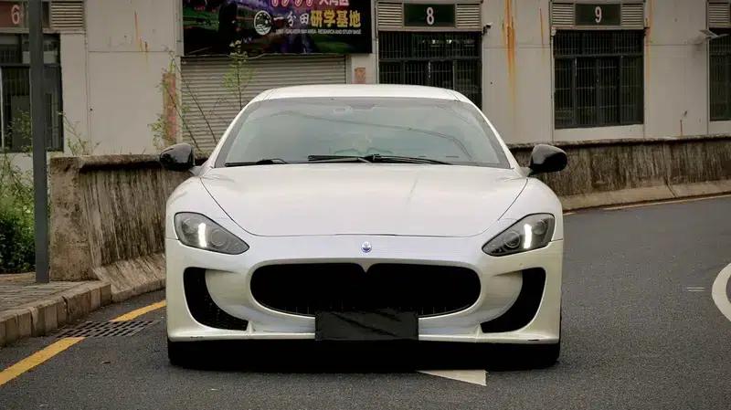 2013 GranTurismo 4.2L Automatic Rear-Wheel Drive 4-Seater (Parallel Import) — миниатюра 2
