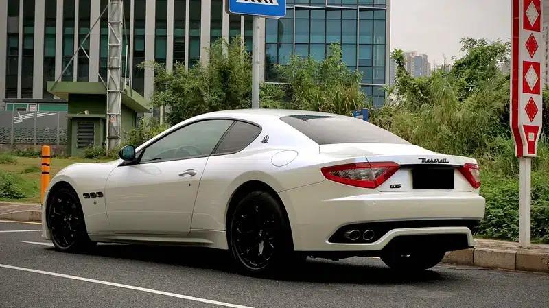 2013 GranTurismo 4.2L Automatic Rear-Wheel Drive 4-Seater (Parallel Import) — миниатюра 3