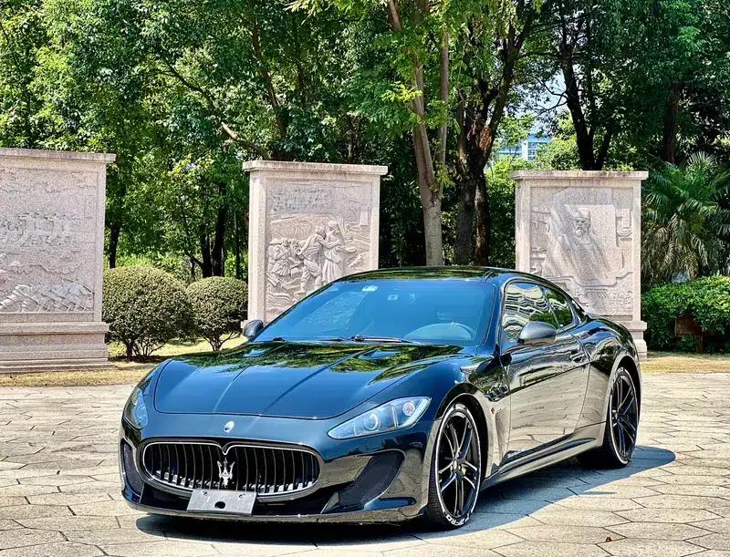 GranTurismo 2012 4.7L MC Stradale — миниатюра 1