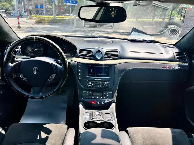 GranTurismo 2012 4.7L MC Stradale — миниатюра 15