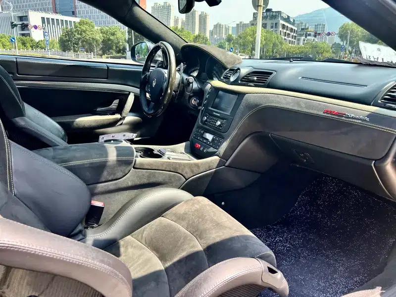 GranTurismo 2012 4.7L MC Stradale — миниатюра 21