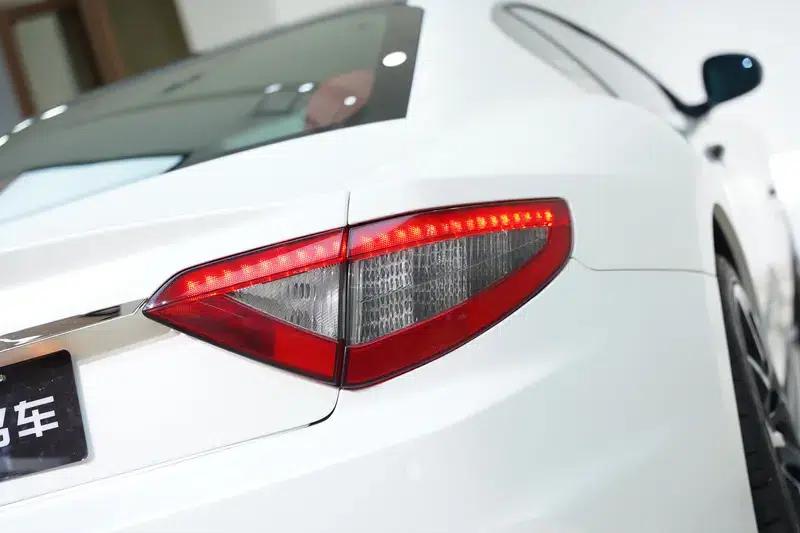 GranTurismo 2013 4.7L Sport Automatic — миниатюра 8