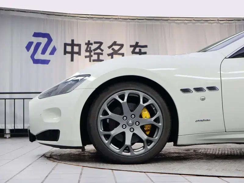 2013 GranTurismo 4.2L Automatic Rear-Wheel Drive 4-Seater (Parallel Import) — миниатюра 12