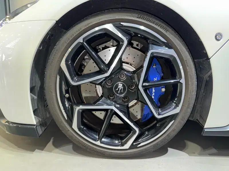 Maserati MC20 2023 3.0T Standard Edition — миниатюра 7