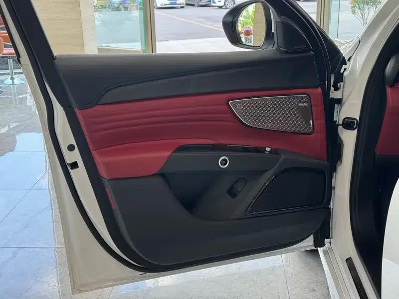 2023 Grecale 2.0T GT — миниатюра 9