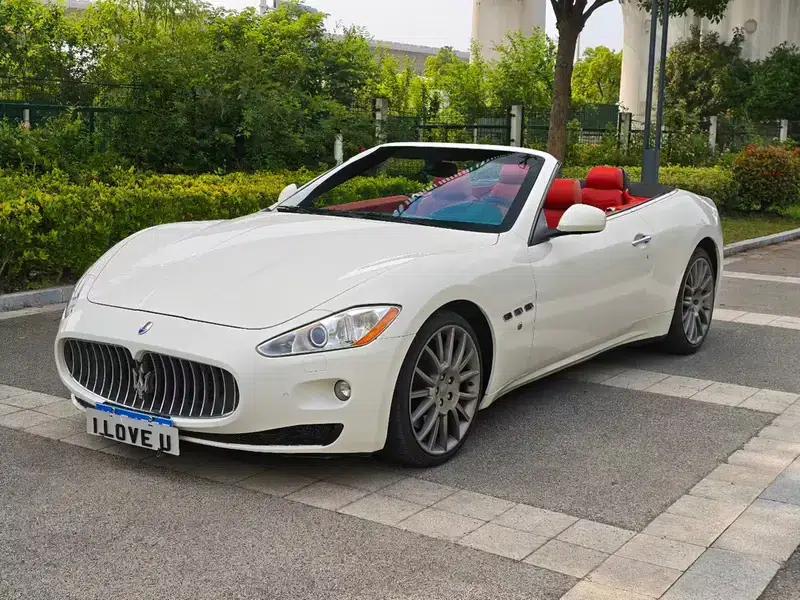 2012 GranCabrio 4.7L Sport — миниатюра 1