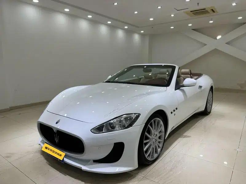 GranCabrio 2010 4.7L Automatic — миниатюра 1
