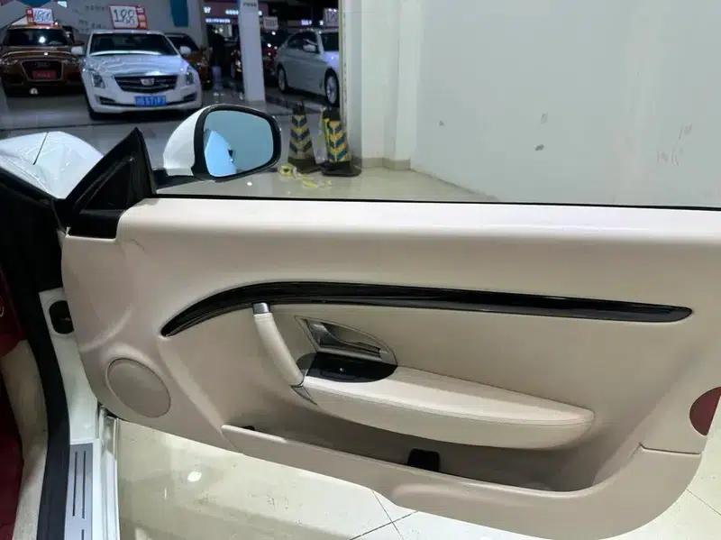 GranCabrio 2010 4.7L Automatic — миниатюра 13