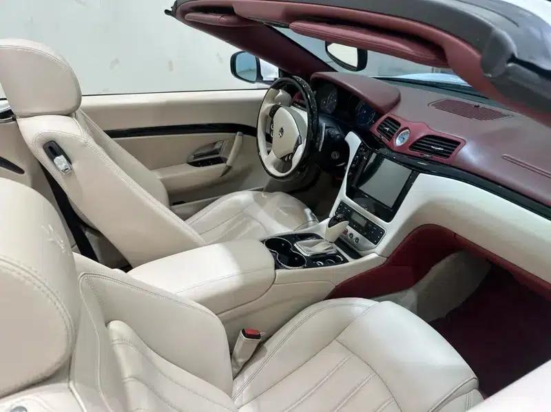 GranCabrio 2010 4.7L Automatic — миниатюра 18