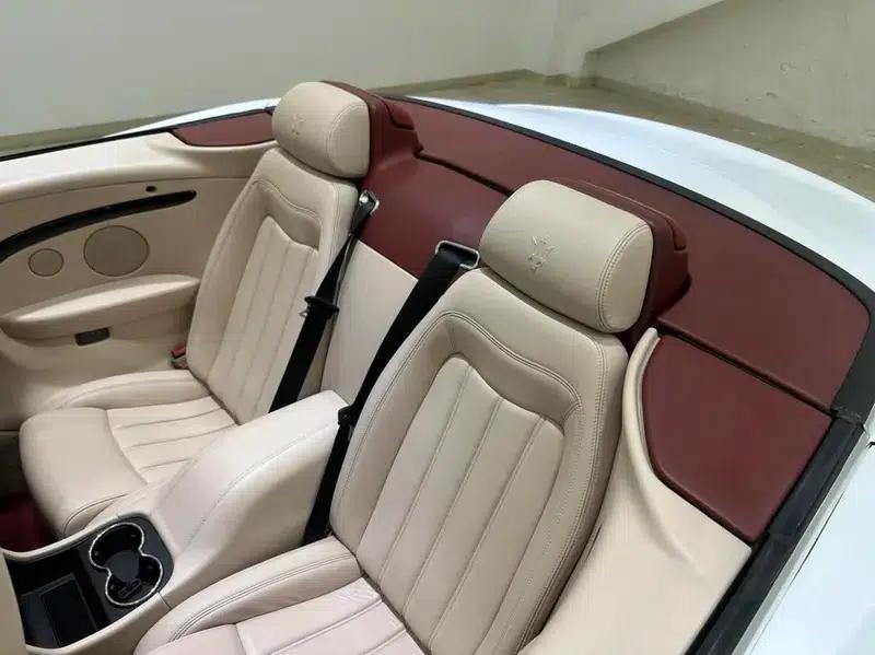 GranCabrio 2010 4.7L Automatic — миниатюра 19