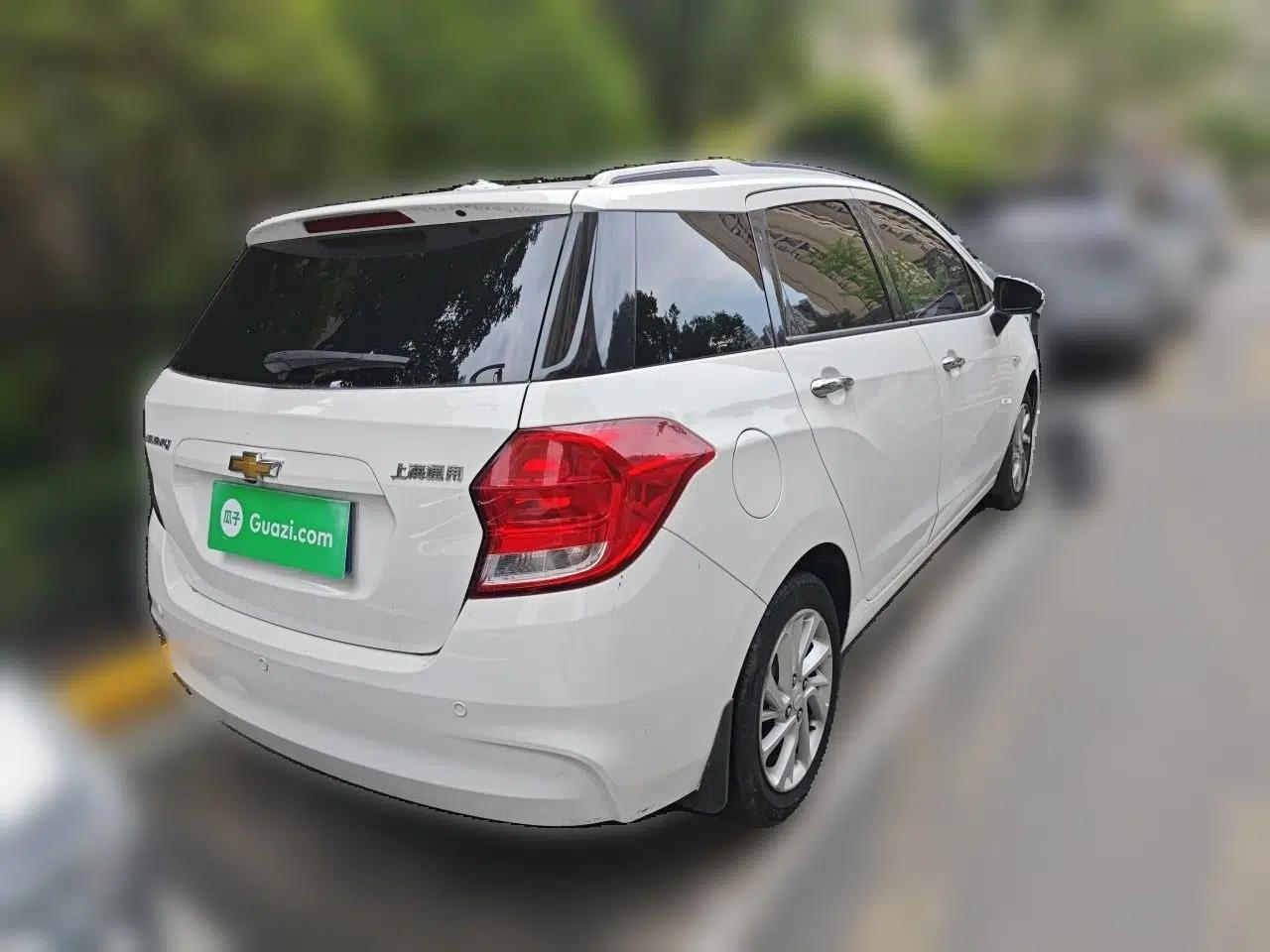 Chevrolet Lova RV 2016 1.5L Automatic FunDrive Edition — миниатюра 6