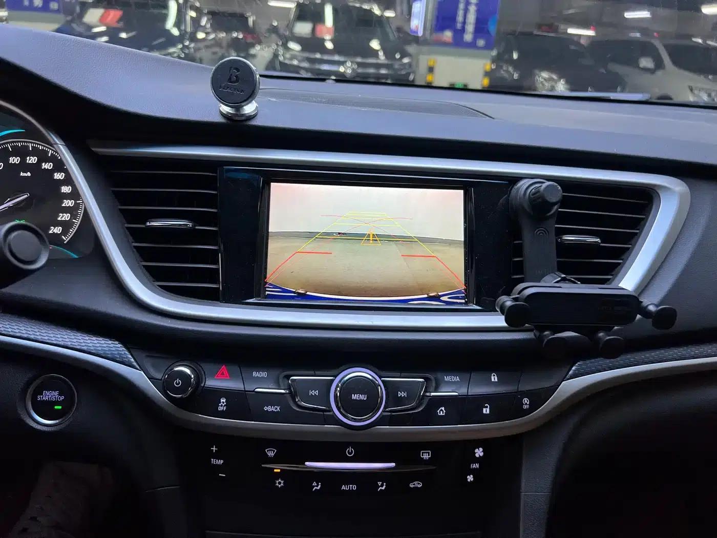 Buick Verano 2018 18T Automatic Flagship — миниатюра 8