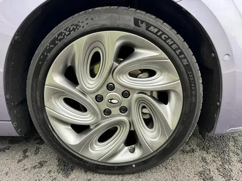 ORA Lightning Cat 2022 555km Premium Edition — миниатюра 8