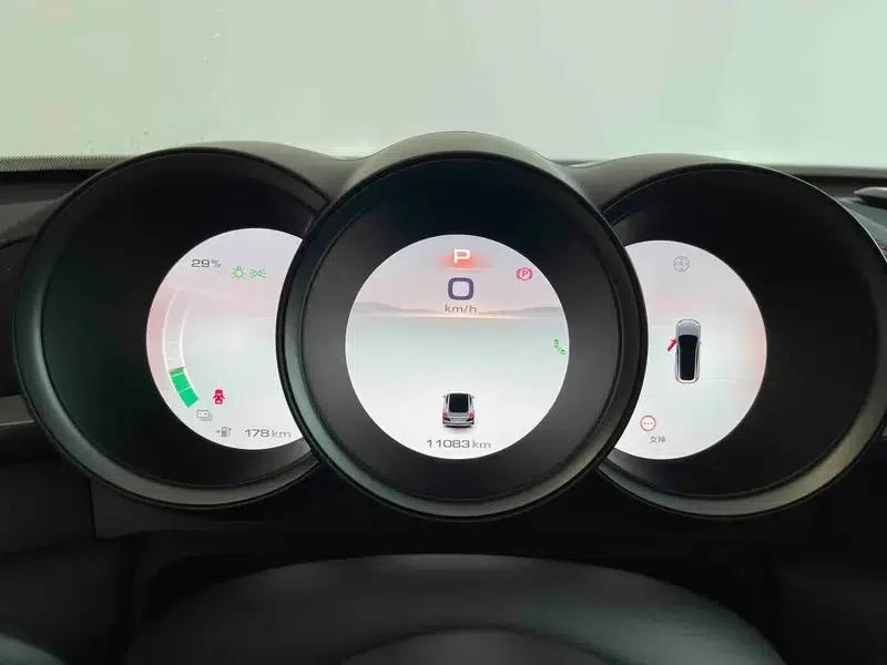 ORA Lightning Cat 2022 555km Premium Edition — миниатюра 12