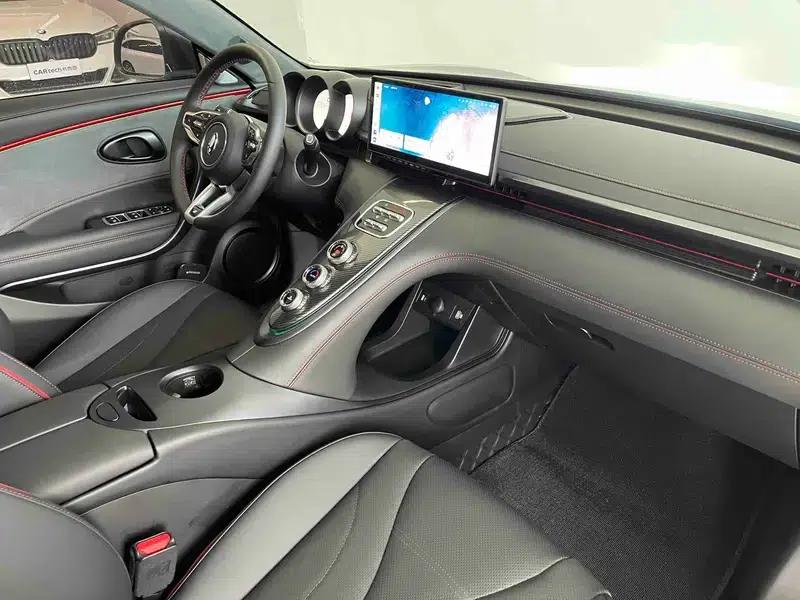 ORA Lightning Cat 2022 555km Premium Edition — миниатюра 15